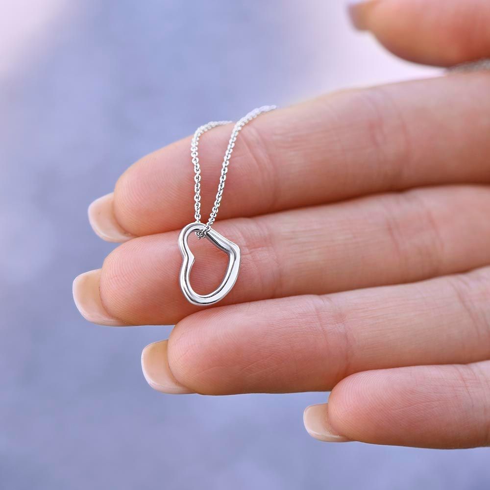 Delicate Heart Necklace - Girlfriend